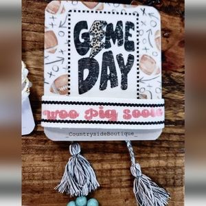 Woo Pig Sooie Woven Adjustable Bracelet